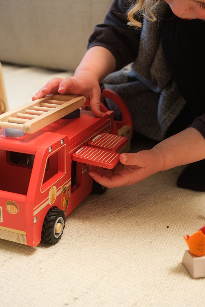 511187, Egmont Toys, Πυροσβεστικό Όχημα με Μικρό Φιλαράκι – Μεγάλο - Image 2