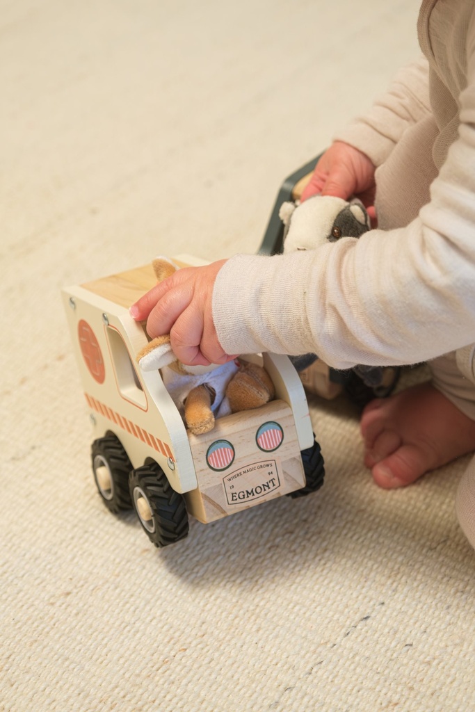 511190, Egmont Toys, Ασθενοφόρο με Μικρό Φιλαράκι - Image 4